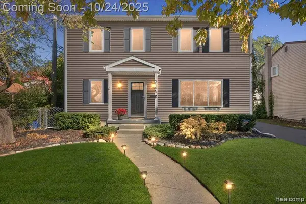 2540 Royal Avenue, Berkley, MI 48072