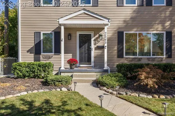 2540 Royal Avenue, Berkley, MI 48072