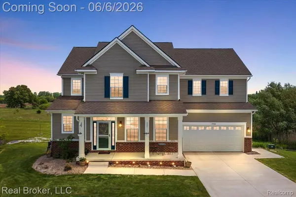 19926 E Breton CT, Chelsea, MI 48118