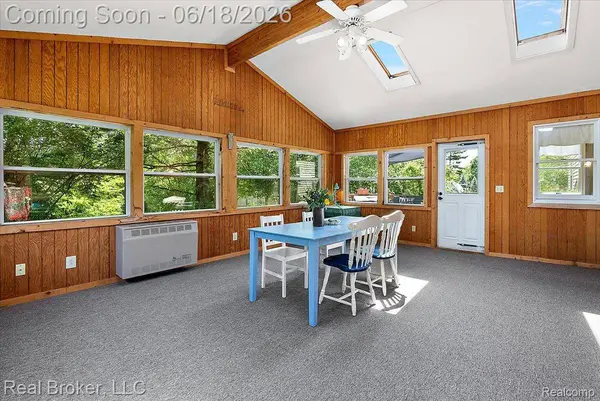 6339 Westwego DR, Green Oak Township, MI 48116