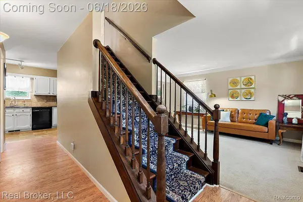 6339 Westwego DR, Green Oak Township, MI 48116