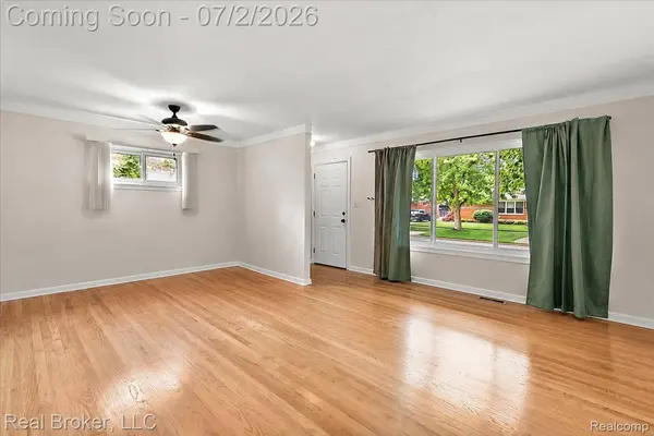 7624 Gary AVE, Westland, MI 48185