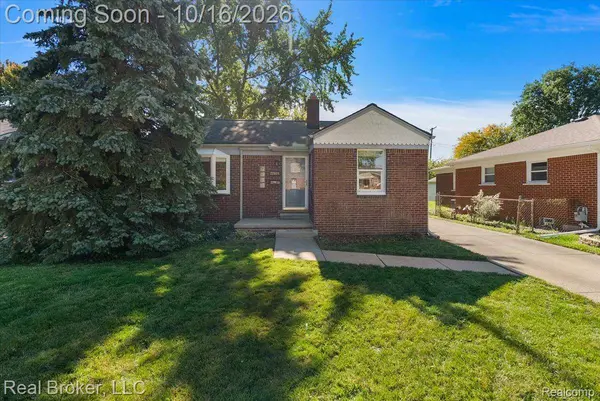 22024 Madison ST, St. Clair Shores, MI 48081