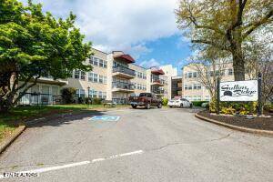 2749 Sullins St, Knoxville, TN 37919