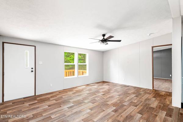 297 Wells Rd, Powell, TN 37849