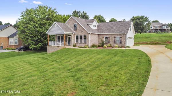 1101 Blockhouse Rd, Maryville, TN 37803