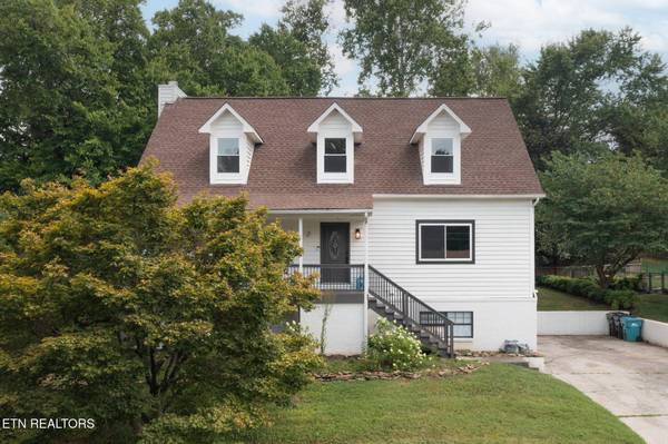 10932 Twin Harbour DR, Knoxville, TN 37934