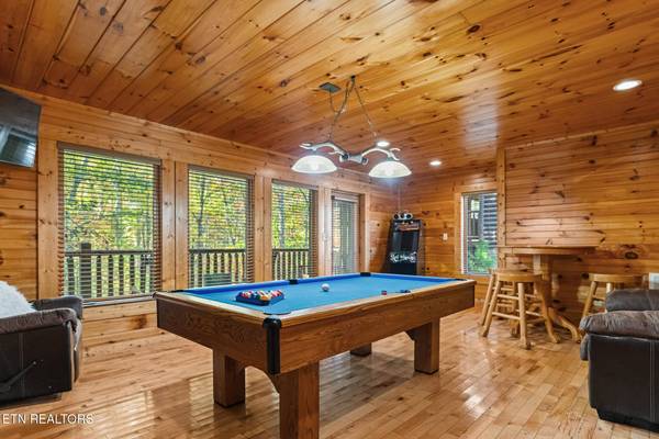 753 Glory Ridge WAY, Gatlinburg, TN 37738