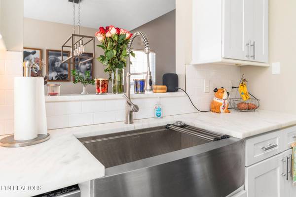 929 Station View Rd, Knoxville, TN 37919