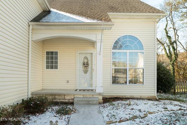 929 Station View Rd, Knoxville, TN 37919