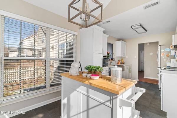 929 Station View Rd, Knoxville, TN 37919