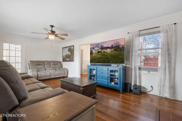 5109 Sunset Rd, Knoxville, TN 37914