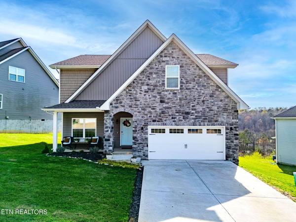 3147 Oakwood Hills LN, Knoxville, TN 37931