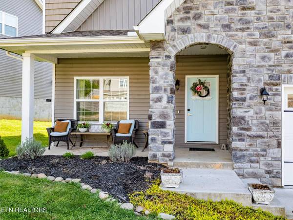 3147 Oakwood Hills LN, Knoxville, TN 37931