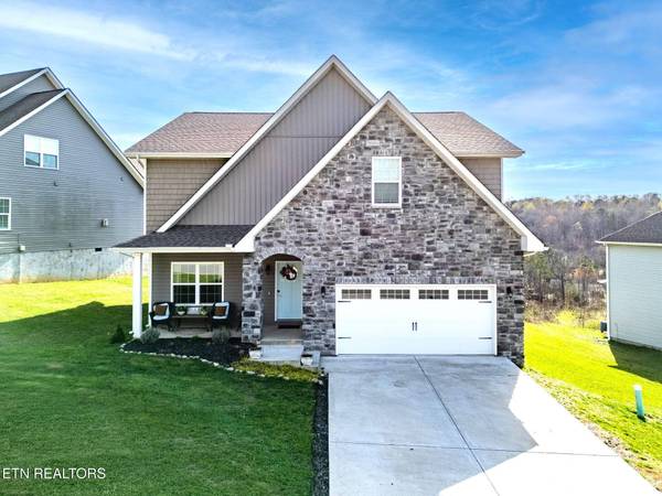 3147 Oakwood Hills LN, Knoxville, TN 37931