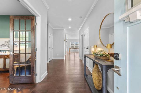 3147 Oakwood Hills LN, Knoxville, TN 37931