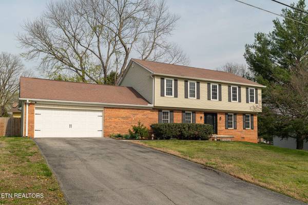 604 Fernwood Rd, Knoxville, TN 37923