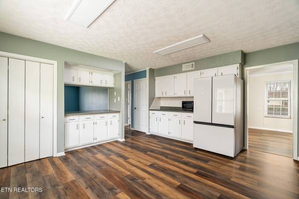 604 Fernwood Rd, Knoxville, TN 37923