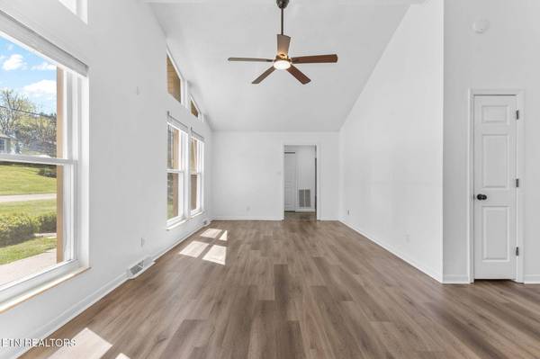 5413 Yosemite Tr, Knoxville, TN 37909