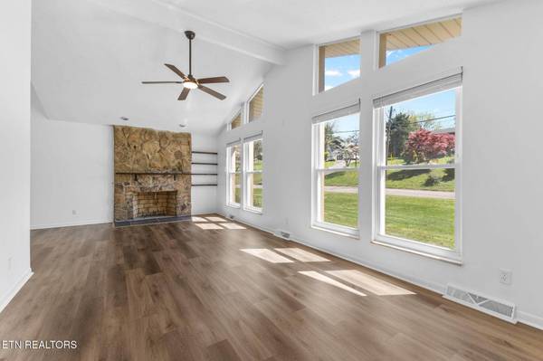 5413 Yosemite Tr, Knoxville, TN 37909