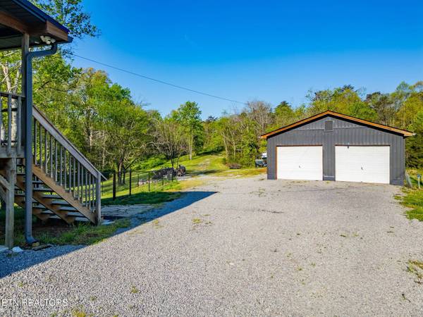 6414 Pine Grove Rd, Knoxville, TN 37914