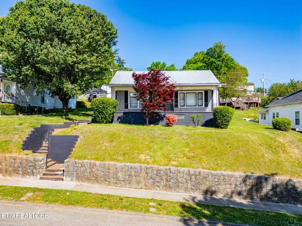 517 2nd Ave, Lenoir City, TN 37771