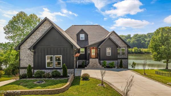 9712 Tranquility LN, Kodak, TN 37764