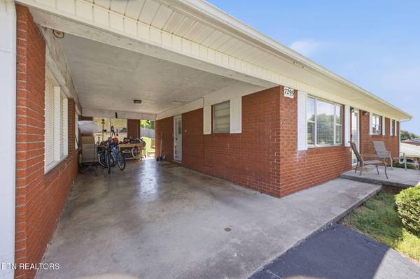 7295 Briarwood DR, Talbott, TN 37877