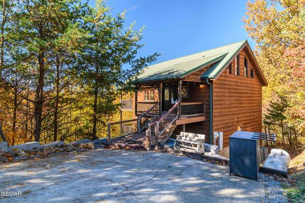 4104 Harvest Moon RD, Sevierville, TN 37862
