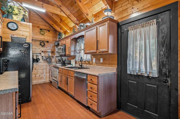 4104 Harvest Moon RD, Sevierville, TN 37862