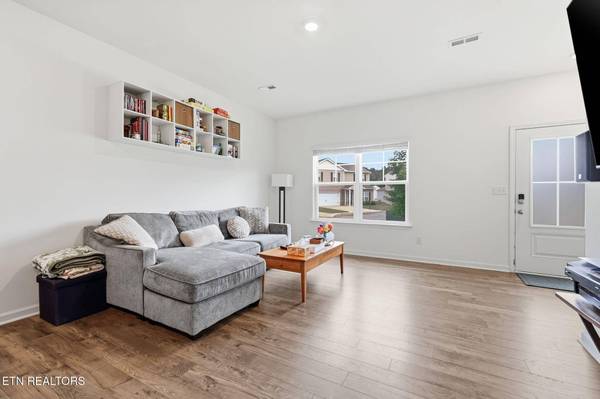 5105 Scouts Meadow LN, Knoxville, TN 37921