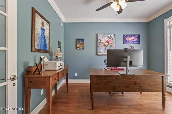 103 Winchester CIR, Oak Ridge, TN 37830