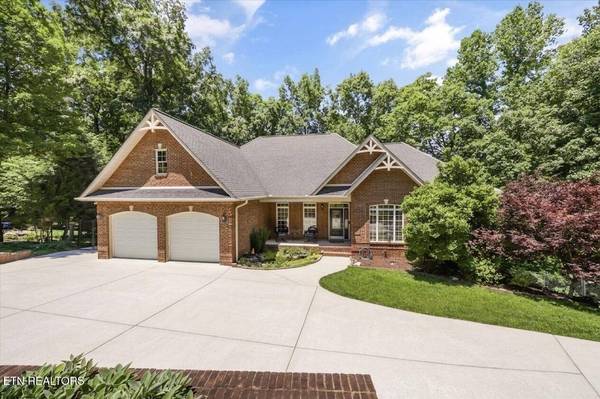 103 Winchester CIR, Oak Ridge, TN 37830