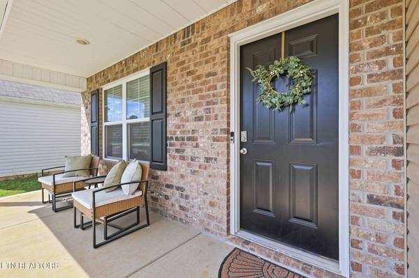 7523 Game Bird St, Corryton, TN 37721