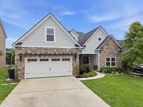 11322 Orvis LN, Knoxville, TN 37932