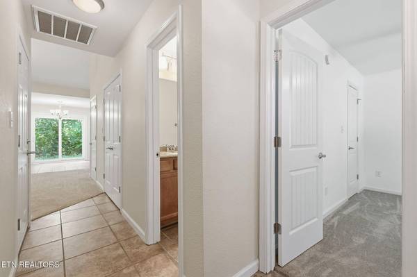 1004 Jadestone WAY, Knoxville, TN 37923