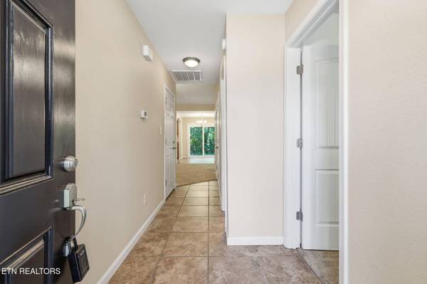 1004 Jadestone WAY, Knoxville, TN 37923