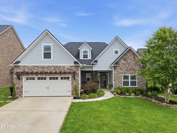 11322 Orvis LN, Knoxville, TN 37932