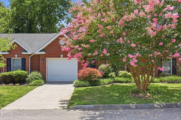 1004 Jadestone WAY, Knoxville, TN 37923