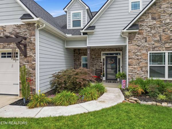 11322 Orvis LN, Knoxville, TN 37932