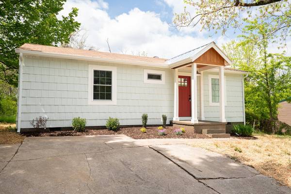 2519 Maple DR, Knoxville, TN 37918