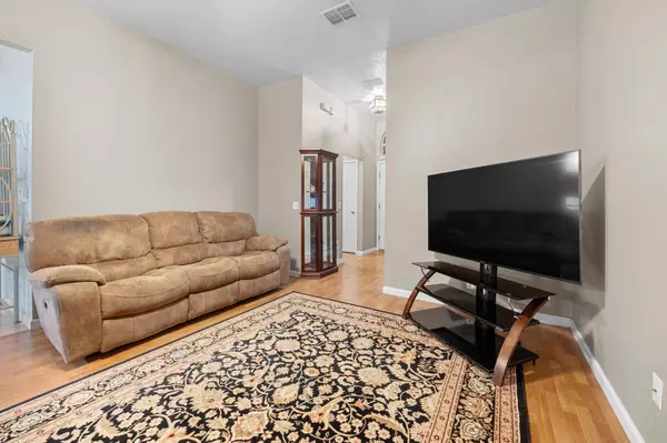 7200 Wardman DR, Del Valle, TX 78617