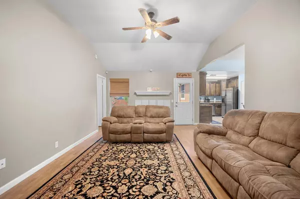 7200 Wardman DR, Del Valle, TX 78617