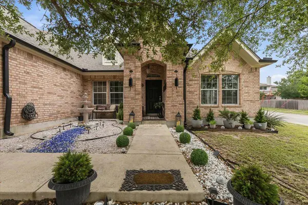 2501 Aspen Meadow RD, Leander, TX 78641