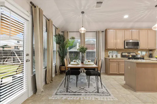 2501 Aspen Meadow RD, Leander, TX 78641