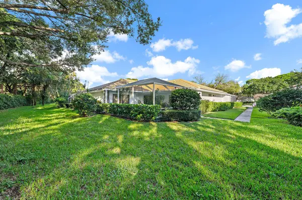 11403 Myrtle Oak CT, Palm Beach Gardens, FL 33410
