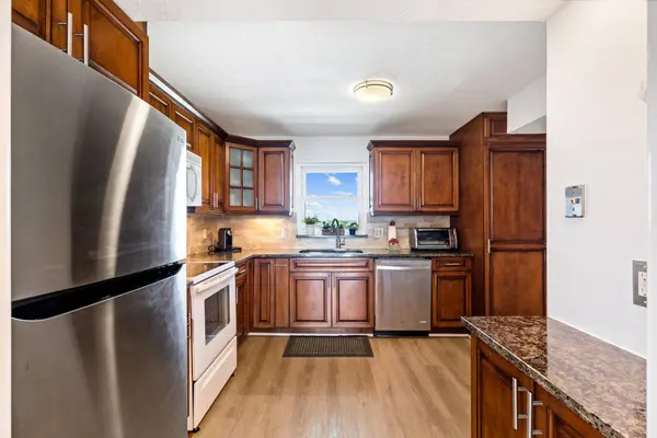 301 Lake Shore DR #702, Lake Park, FL 33403