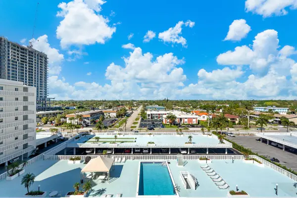 301 LAKE SHORE DR #702, Lake Park, FL 33403