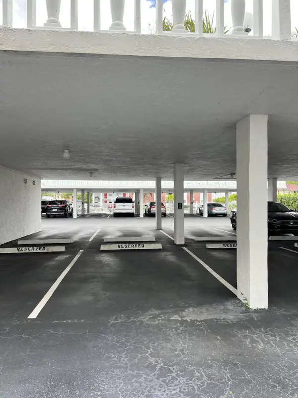 301 LAKE SHORE DR #702, Lake Park, FL 33403
