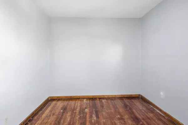 857 S 1st Street #2, New Bedford, MA 02744